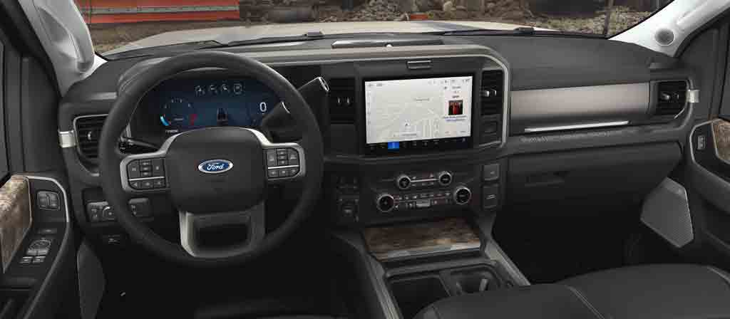 Close-up of a 2026 Ford Super Duty® Chassis Cab 12-inch centre display