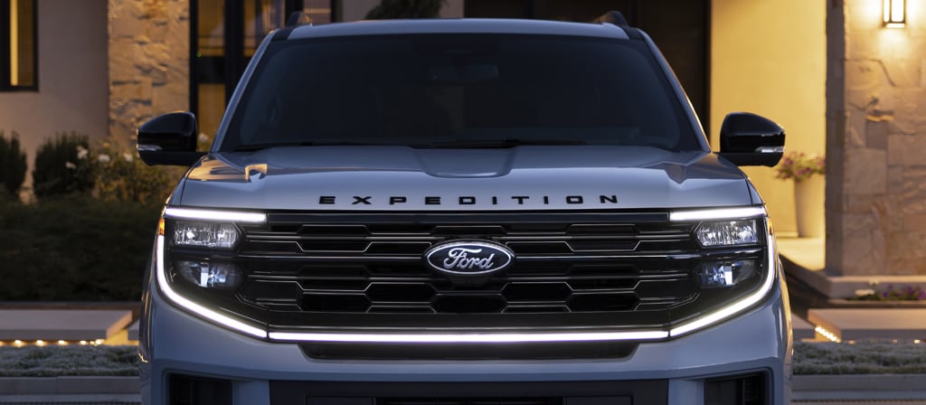 2025 Ford Expedition® Platinum® SUV grille