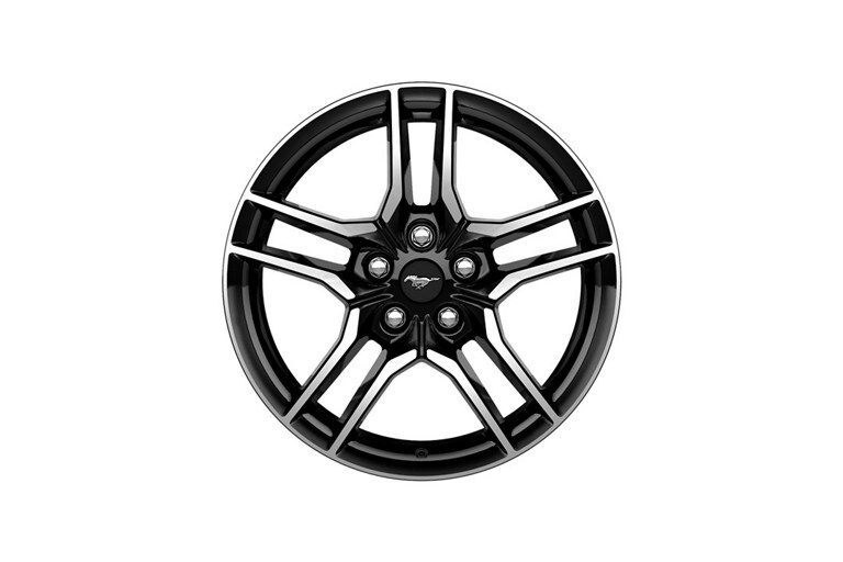 18-inch by 8-inch machined-face aluminum wheels with high-gloss Ebony Black-painted pockets