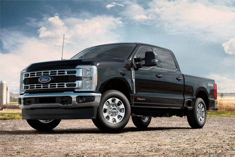2025 Ford Super Duty® XLT pickup in Agate Black Metallic parked
