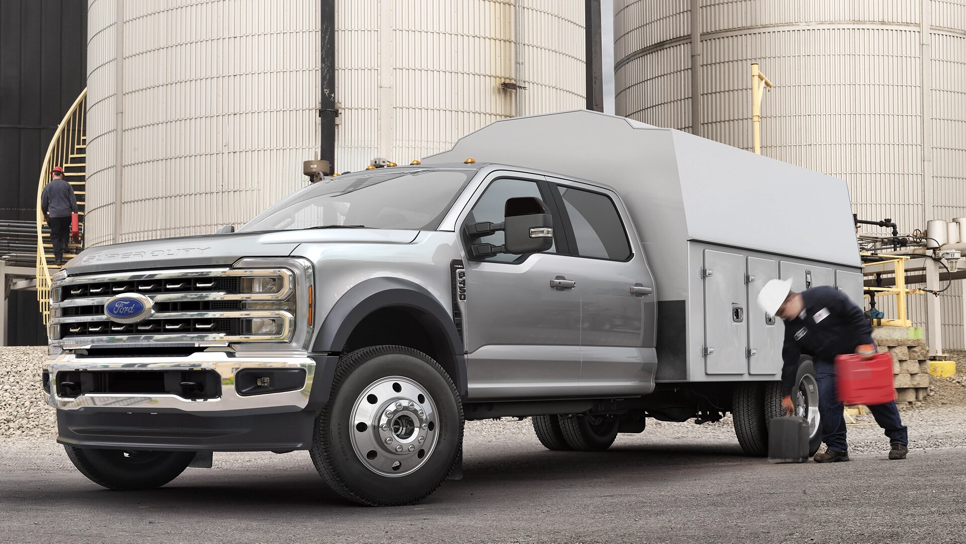 Close up of the side mirrors on the 2026 Ford Super Duty® Chassis Cab