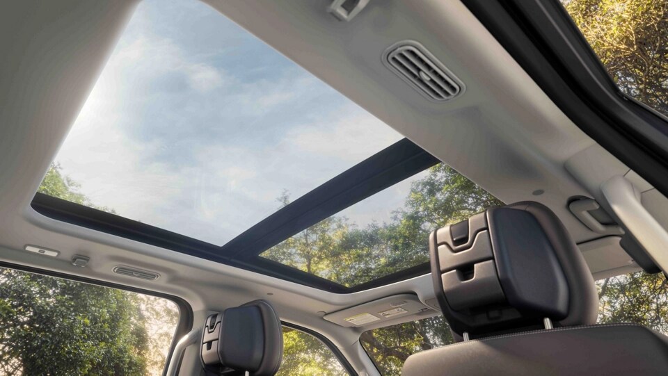 2025 Ford Expedition® SUV with available panoramic Vista Roof®