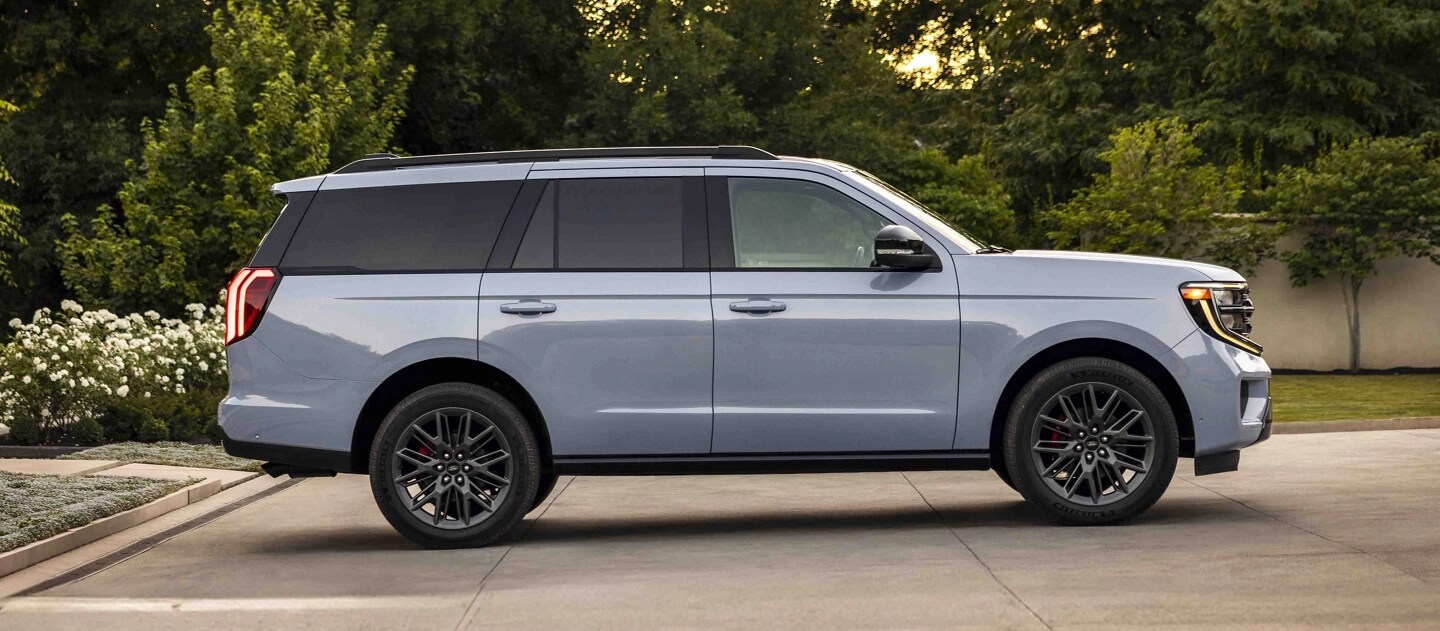 2025 Ford Expedition® SUV side profile