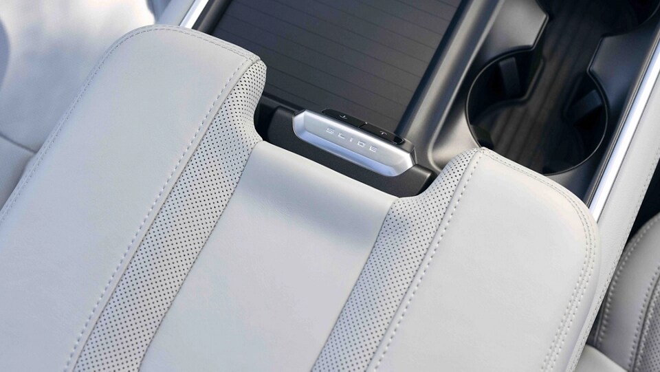 2025 Ford Expedition® SUV with the available Flex Powered Console