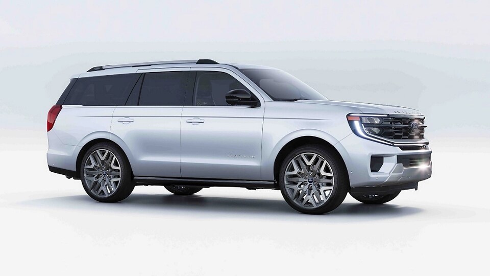 Side profile of a 2025 Ford Expedition® SUV in Space Silver Metallic