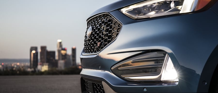 Front of a 2023 Ford Edge® SUV parked
