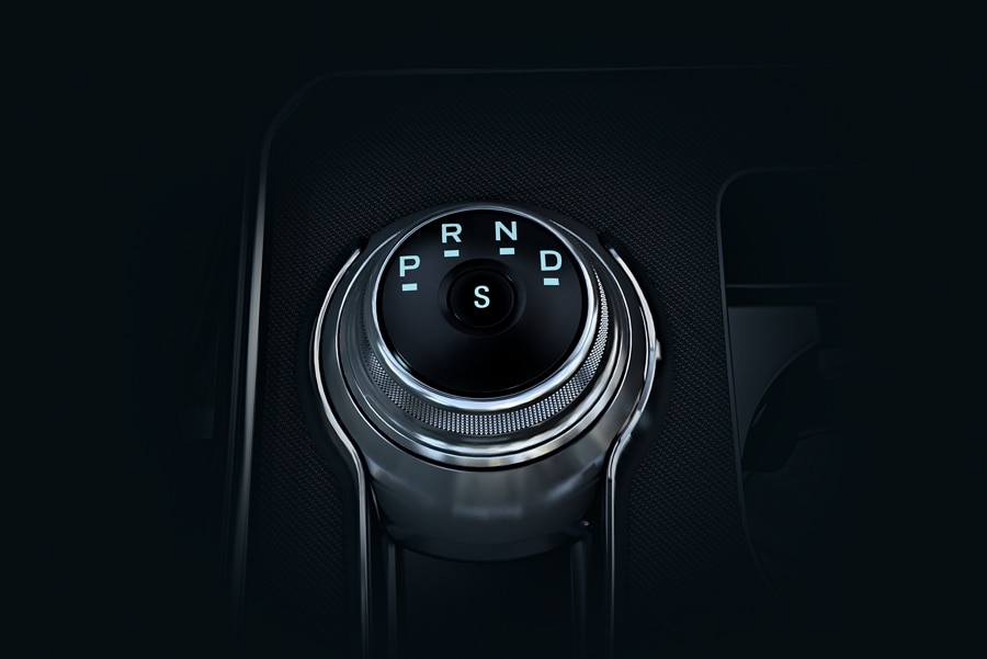 Close-up of the rotary gear shift dial in a 2024 Ford Edge® SUV