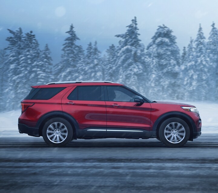 21 Ford Explorer Suv Comfort And Space Suv