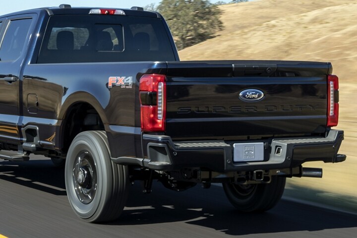 Close-up of a 2023 Ford Super Duty® XL tailgate in Agate Black