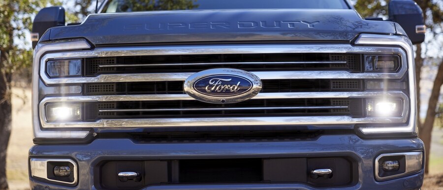 Close-up of a 2023 Ford Super Duty® F-350 Limited front end