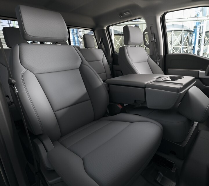 Interior of a 2025 Ford Super Duty® LARIAT® pickup
